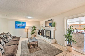 Paradisal Escape with Sunroom Less Than 6 Mi to Beach!